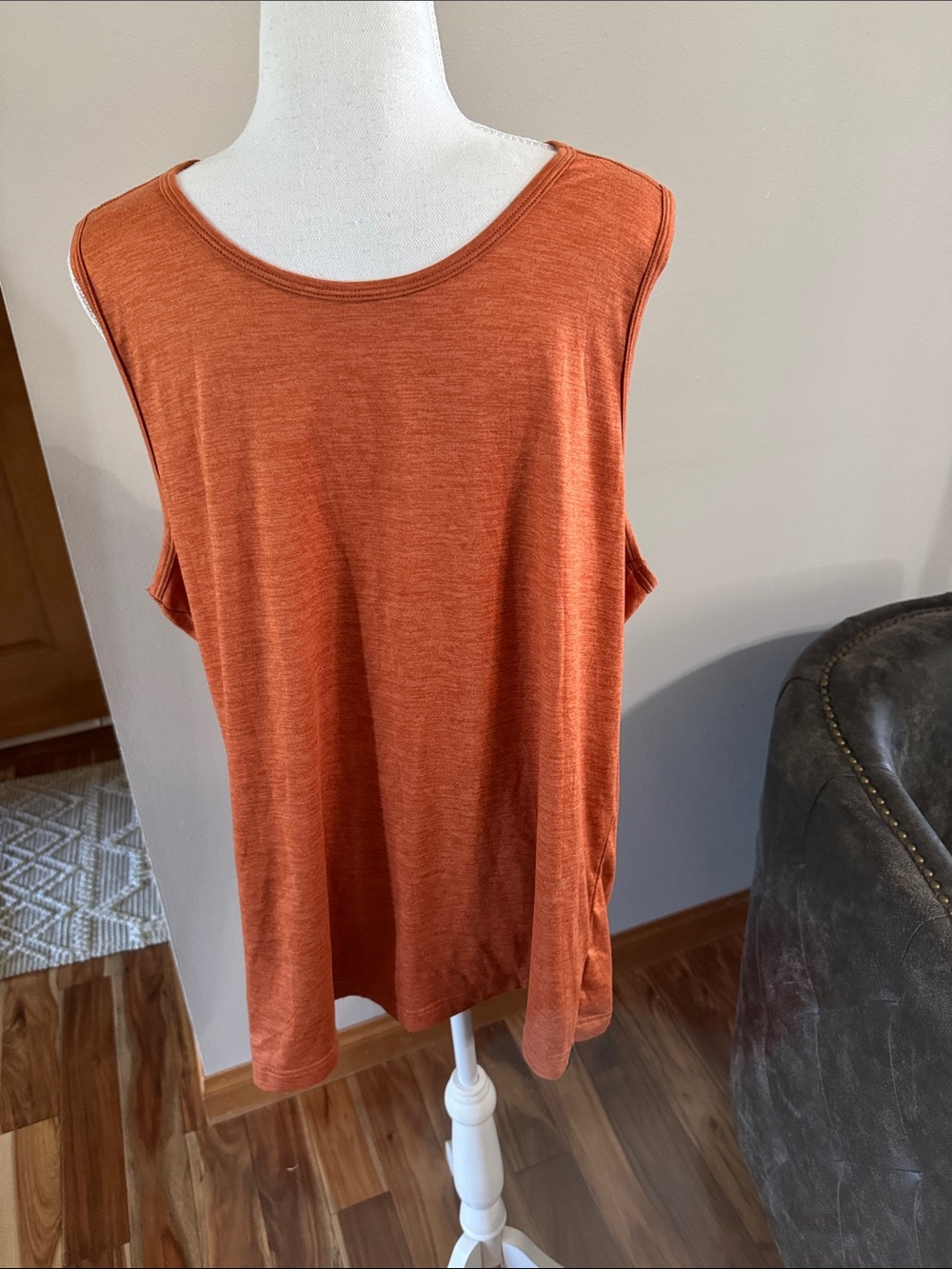 Men’s GAIAM Soft Scoop Neck Muscle Tank in Rust Orange - Large